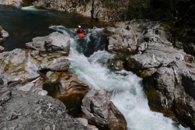 Petit passage IV en à la sortie des gorges